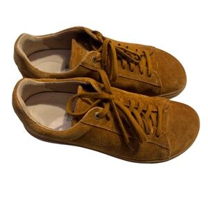 Men's Birkenstock Bend Sneaker size 41 very gently used